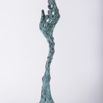 Mâna strugure – sculptură în lut ars patinat, artist Petru Leahu – Petru Leahu – O Galerie de Artă