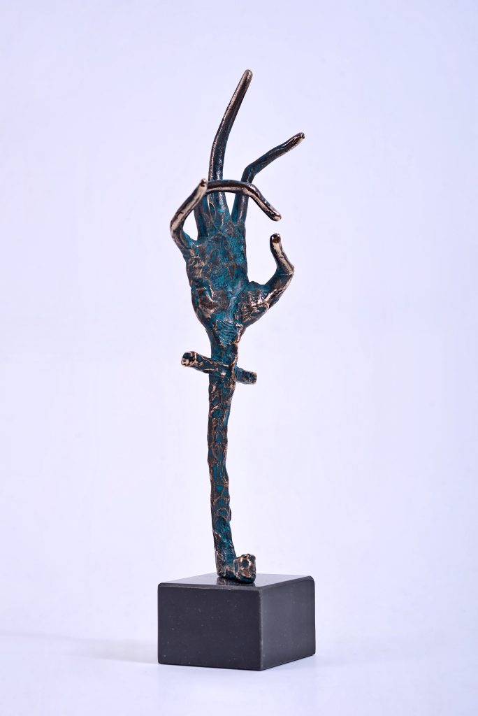 Blagoslovire II -sculptură în bronz – sculptură în bronz, artist Liviu Bumbu – Liviu Bumbu – O Galerie de Artă