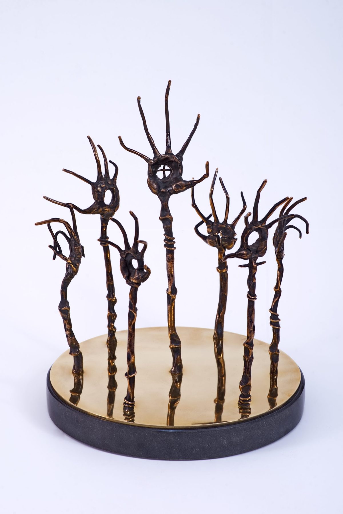 Mâini împușcate „1989” – sculptură în bronz, artist Liviu Bumbu – Liviu Bumbu – O Galerie de Artă