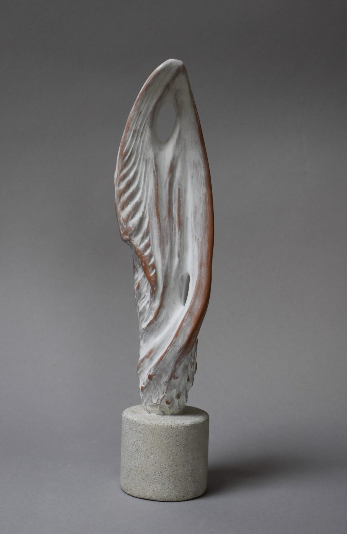 Atașament – sculptură în lut ars patinat, artist Petru Leahu – Petru Leahu – O Galerie de Artă
