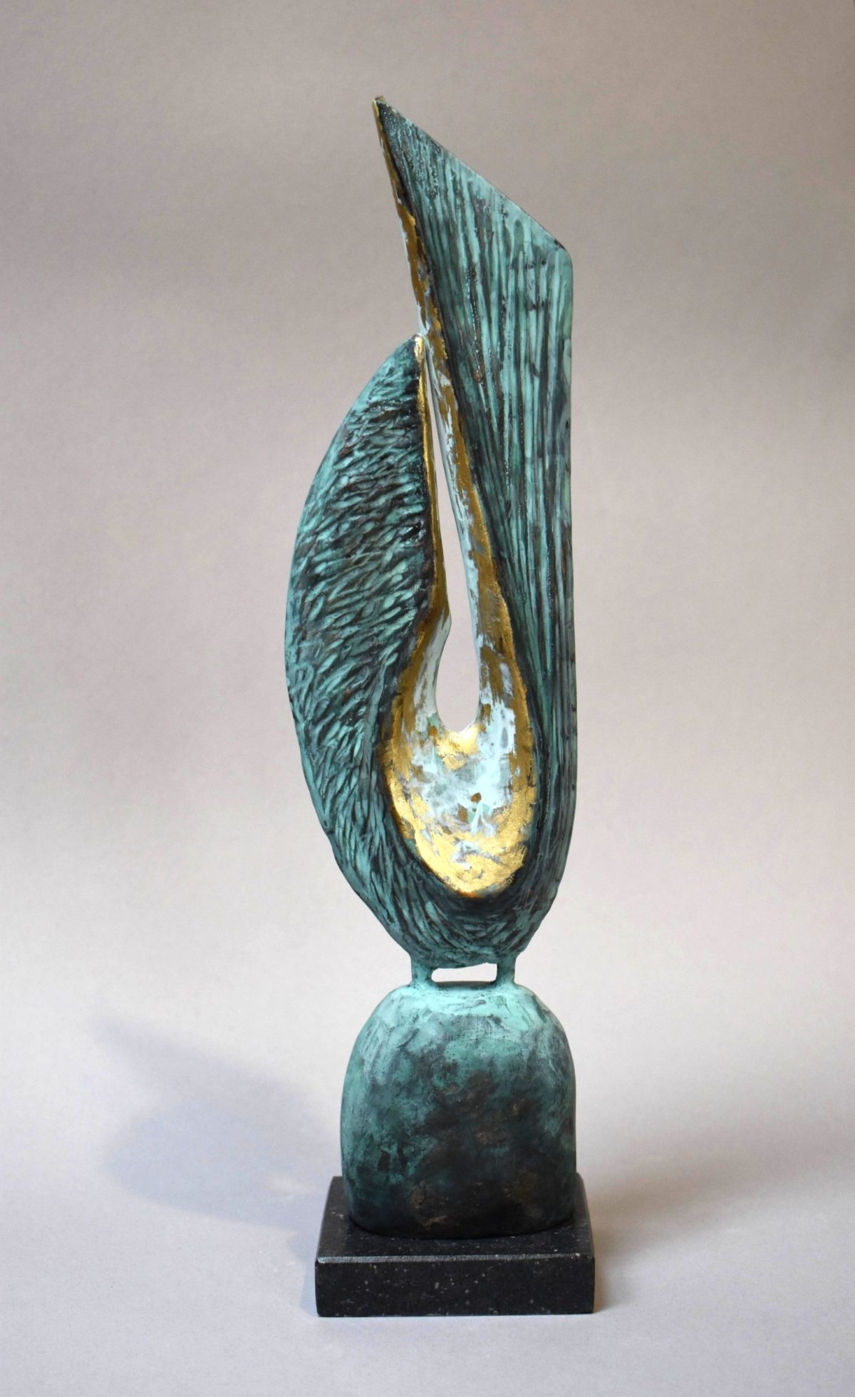 Dancing Queen – sculptură în lut ars patinat, artist Petru Leahu – Petru Leahu – O Galerie de Artă