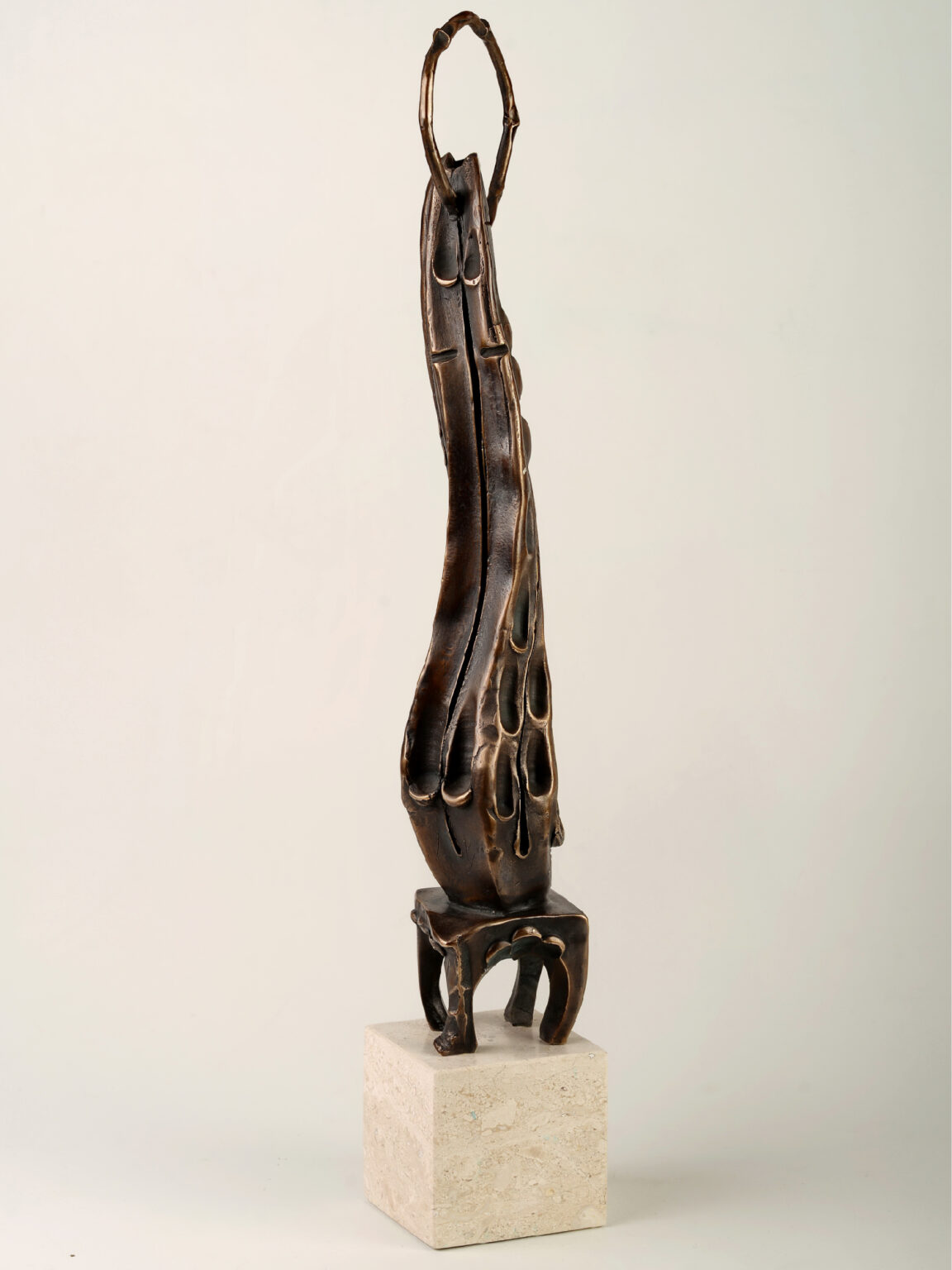 Evanghelist I – sculptură în bronz, artist Liviu Bumbu – Liviu Bumbu – O Galerie de Artă