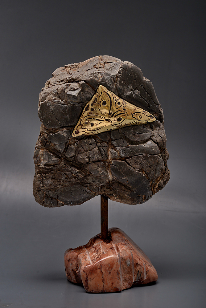 Ochii din piatră – sculptură în bronz, artist Liviu Bumbu – Liviu Bumbu – O Galerie de Artă