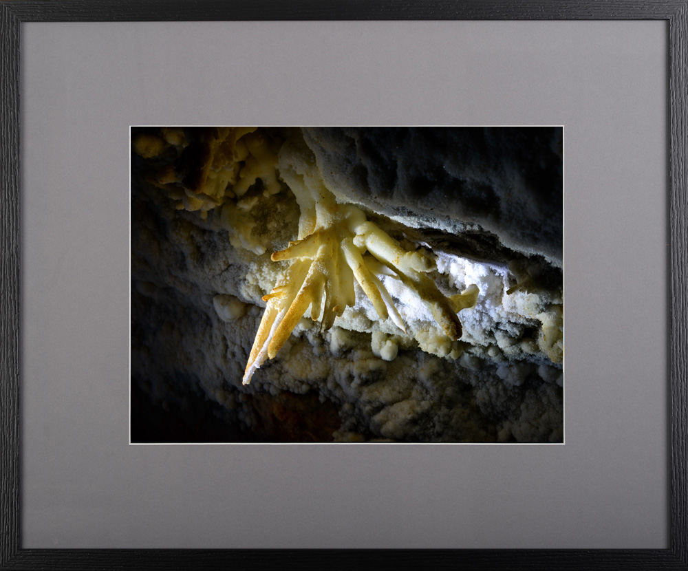 Comori împietrite – fotografie, artist Radu Pop – Radu Pop – O Galerie de Artă