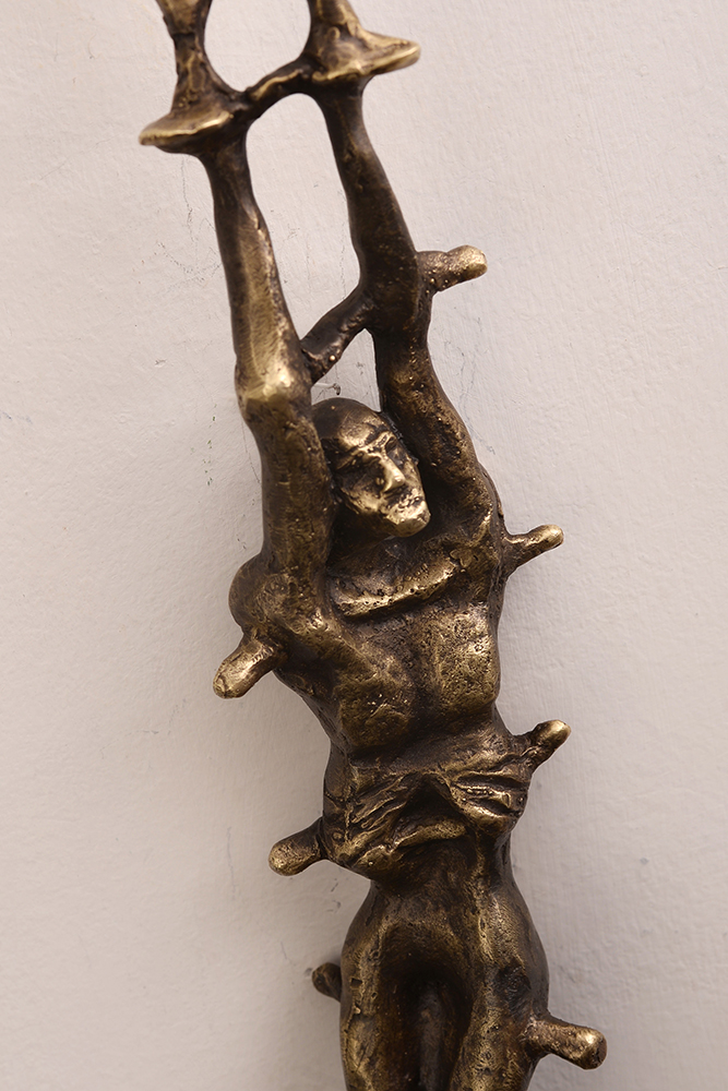 Sacrificiu – sculptură în bronz, artist Radu Pop – Radu Pop – O Galerie de Artă