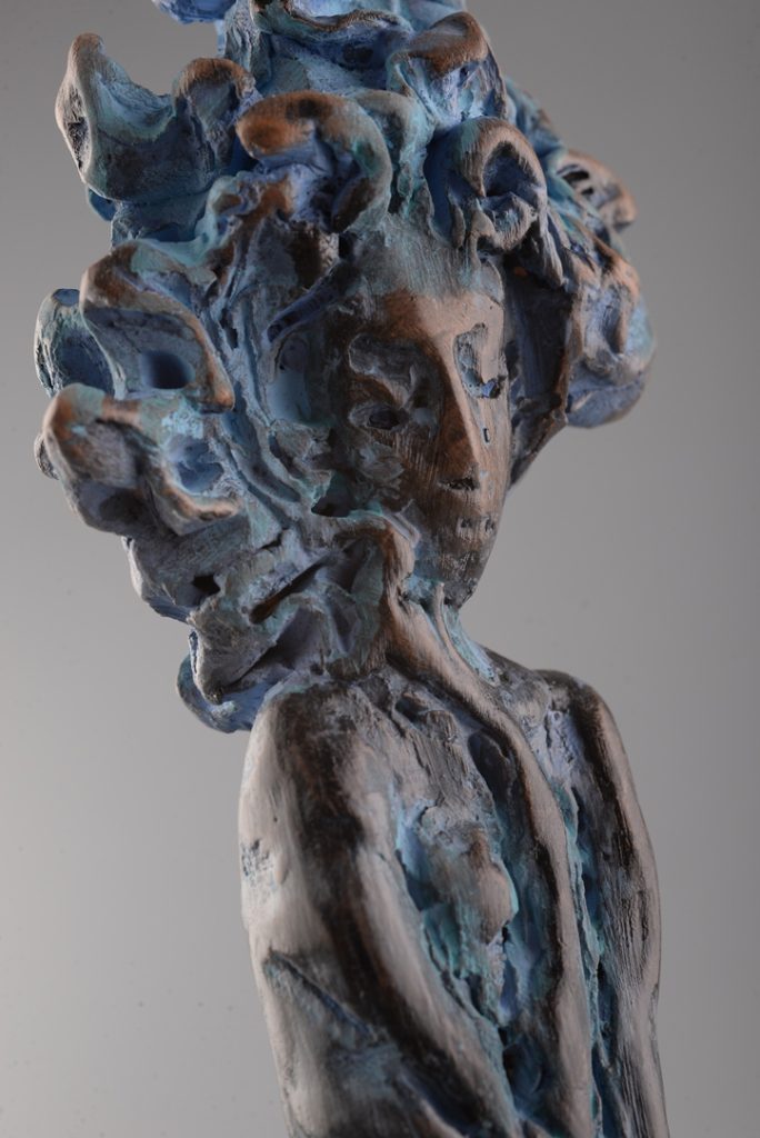 Vis – sculptură în lut ars patinat, artist Petru Leahu – Petru Leahu – O Galerie de Artă