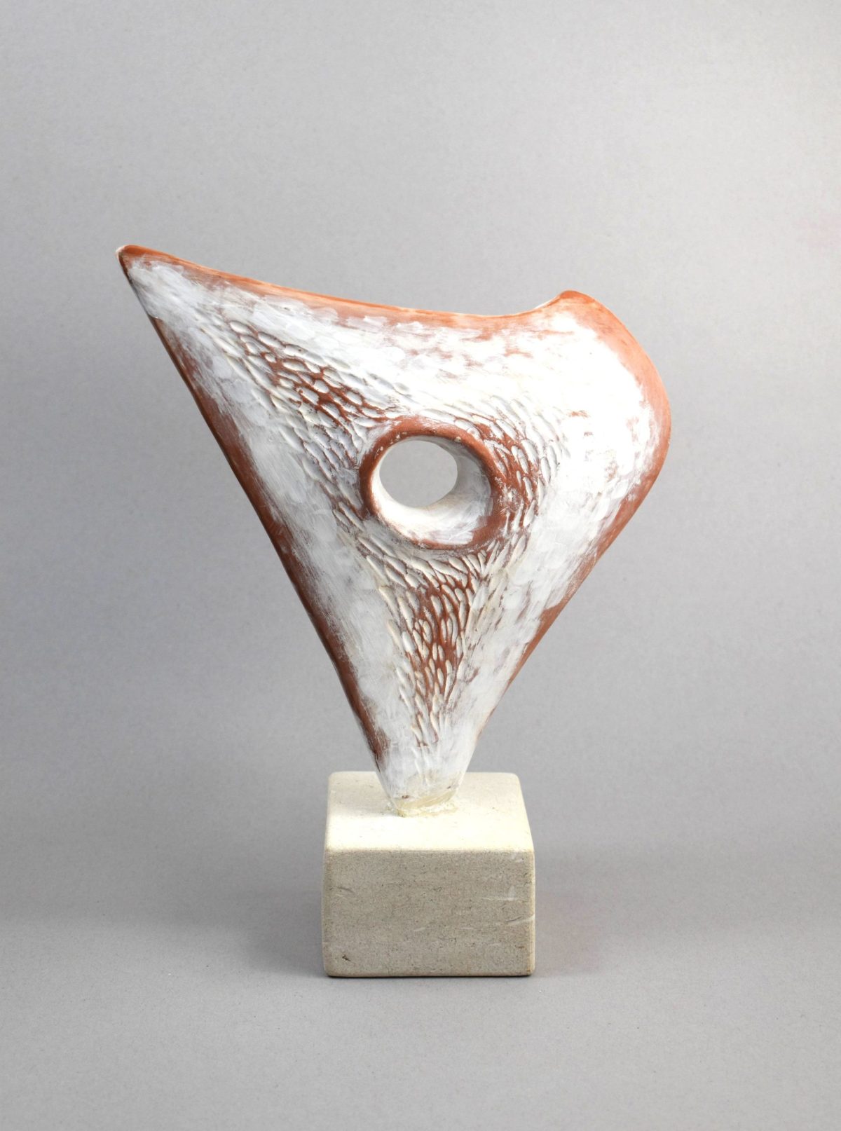 Mother bird – sculptură în lut ars patinat, artist Petru Leahu – Petru Leahu – O Galerie de Artă