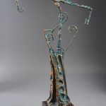 Cumpăna – sculptură în bronz, artist Liviu Bumbu – Liviu Bumbu – O Galerie de Artă