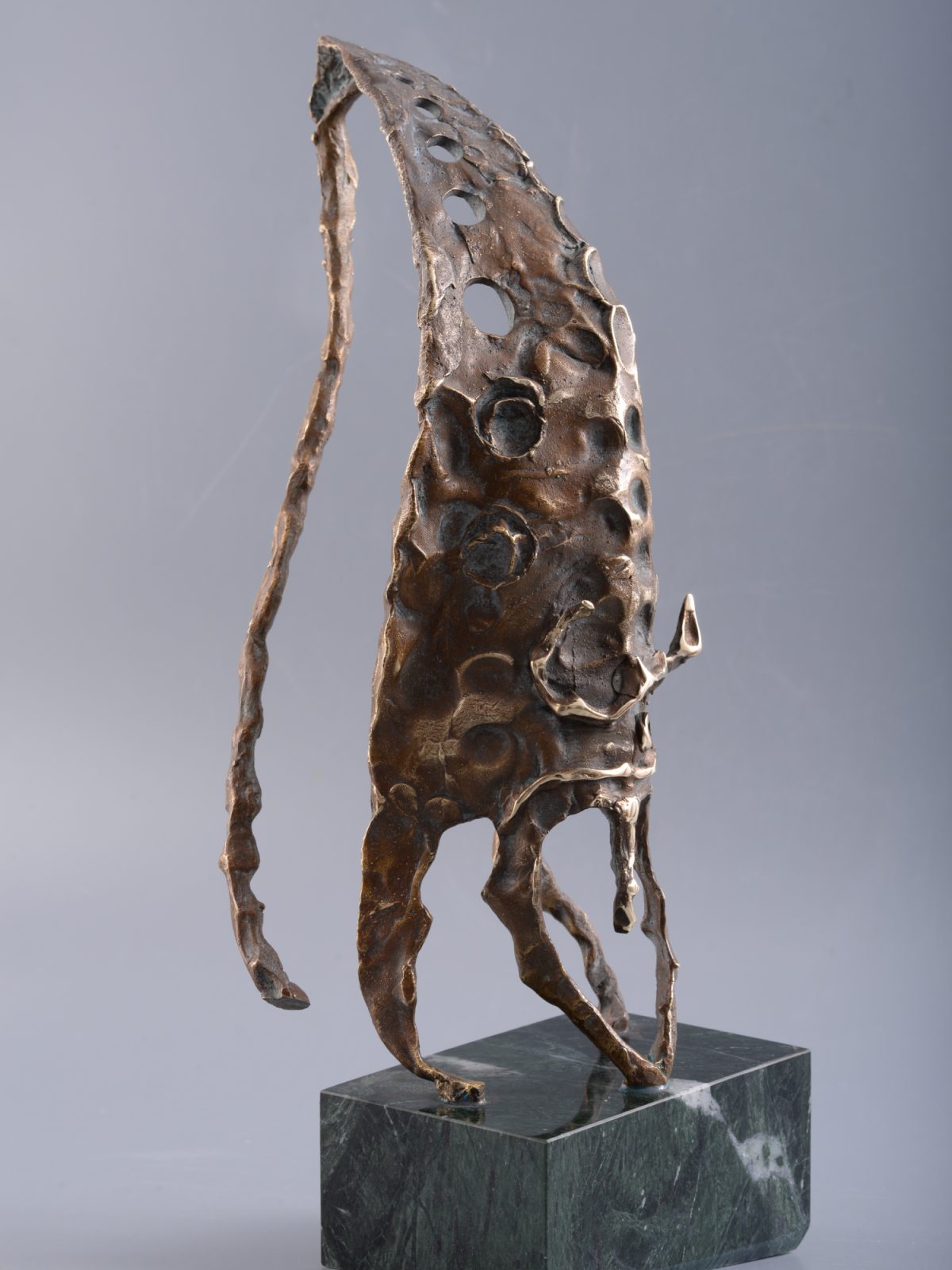 Mască – sculptură în bronz, artist Liviu Bumbu – Liviu Bumbu – O Galerie de Artă