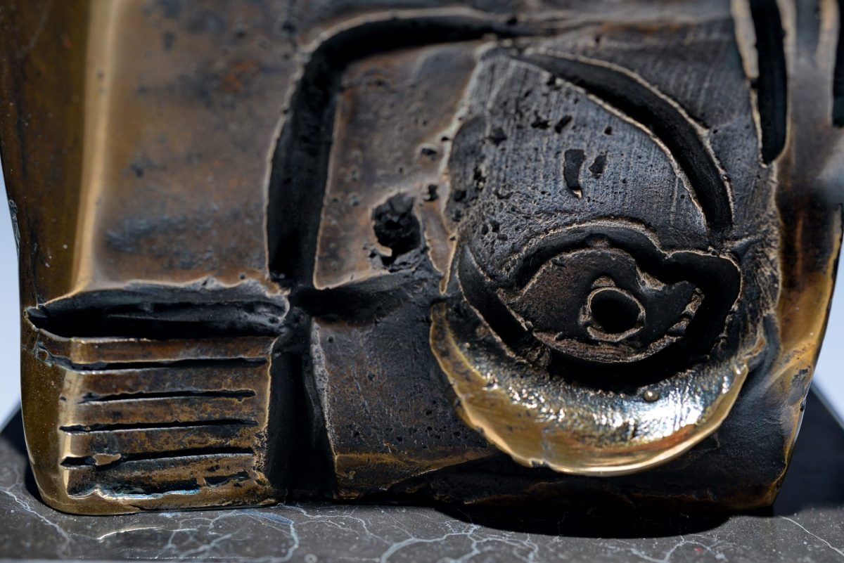 Portal – sculptură în bronz, artist Liviu Bumbu – Liviu Bumbu – O Galerie de Artă