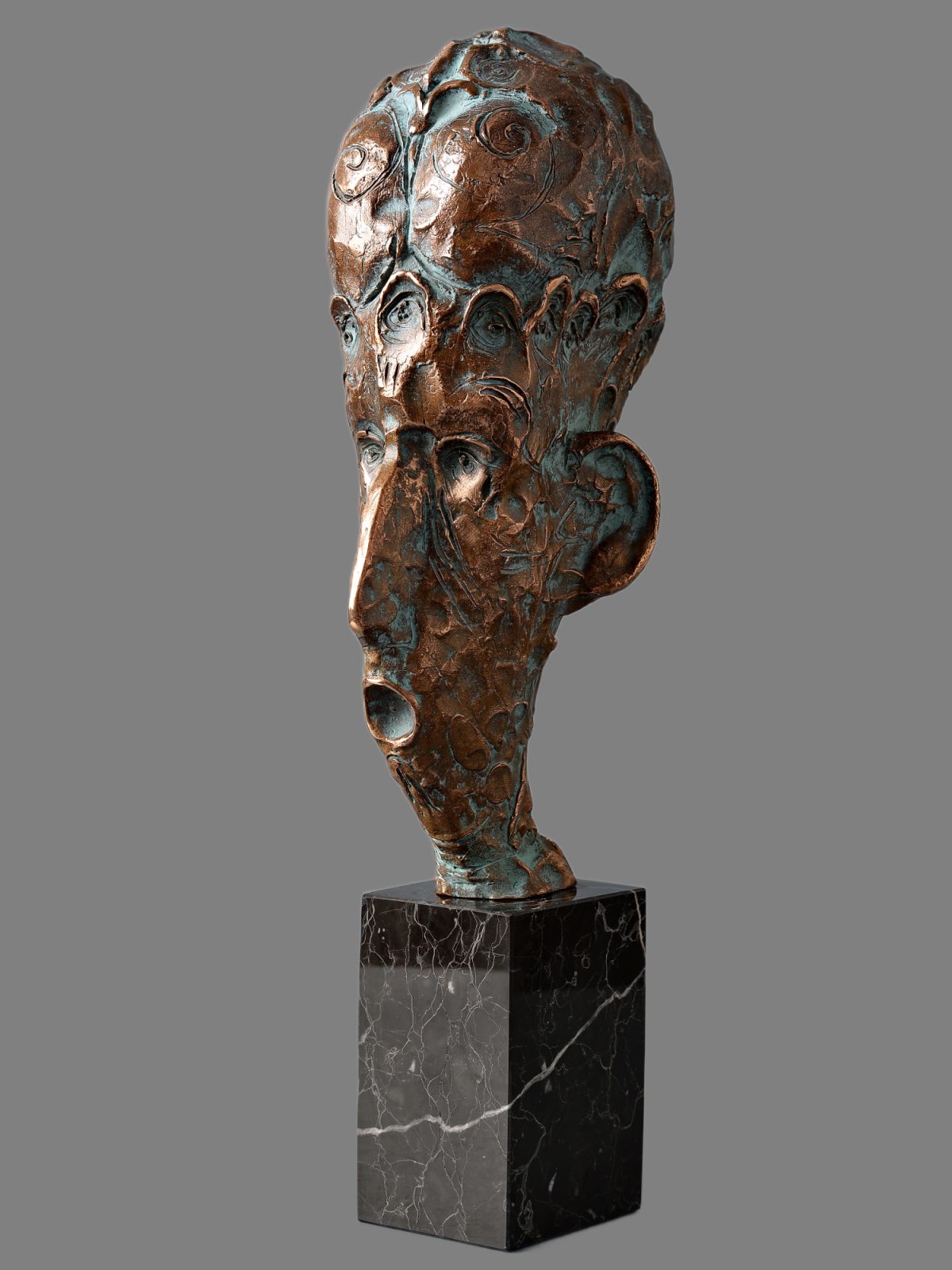 Priviri – sculptură în bronz, artist Liviu Bumbu – Liviu Bumbu – O Galerie de Artă