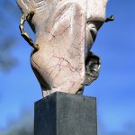Rege – sculptură în piatră, artist Liviu Bumbu – Liviu Bumbu – O Galerie de Artă