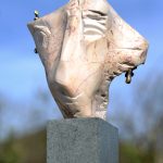 Regina – sculptură în piatră, artist Liviu Bumbu – Liviu Bumbu – O Galerie de Artă