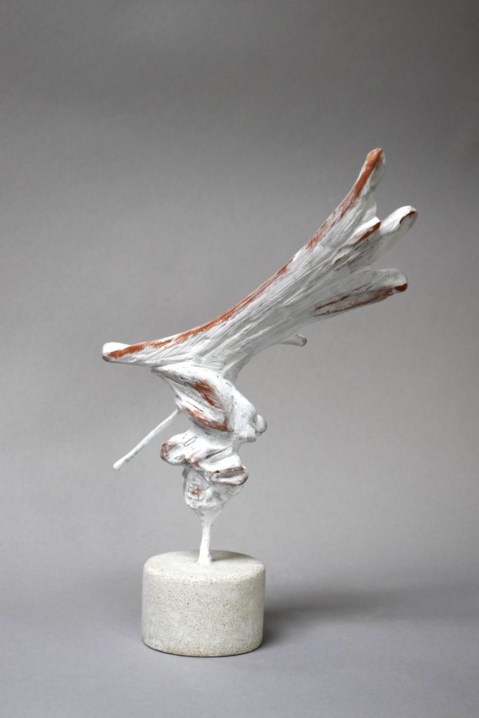 Surrender – sculptură în lut ars patinat, artist Petru Leahu – Petru Leahu – O Galerie de Artă